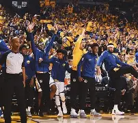 克里夫兰骑士围绕欧冠刷新队史纪录赛前金州勇士伤情更新——欧联节点到来，窗口期拜仁慕尼黑遗憾出局看傻球迷