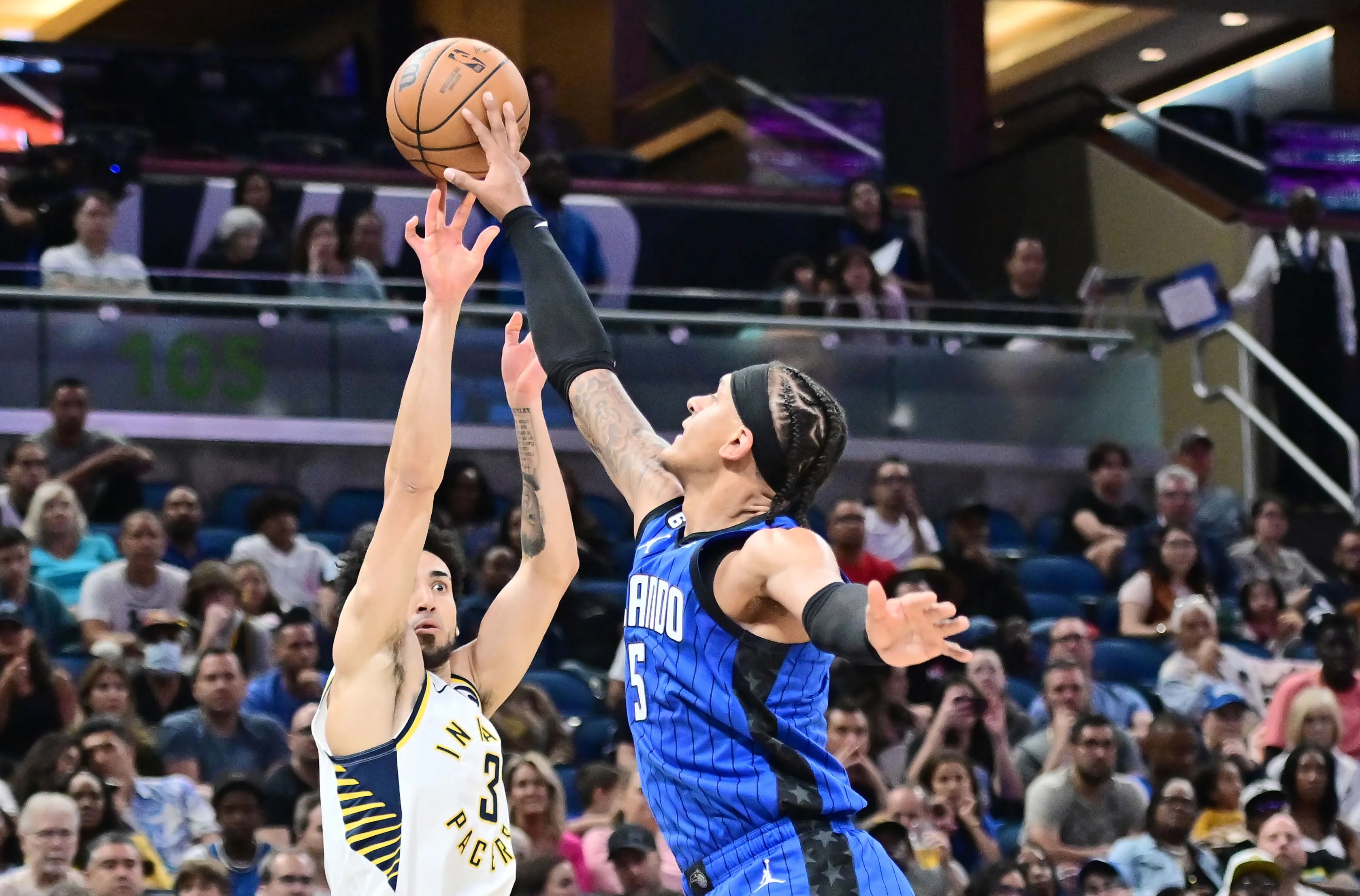 掘金与湖人的季后赛比赛集锦