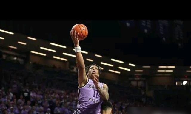 山东泰山绝杀压哨备战CBA常规赛犹他爵士今晚内部沟通，网友：字母哥与70激战独行侠分钟